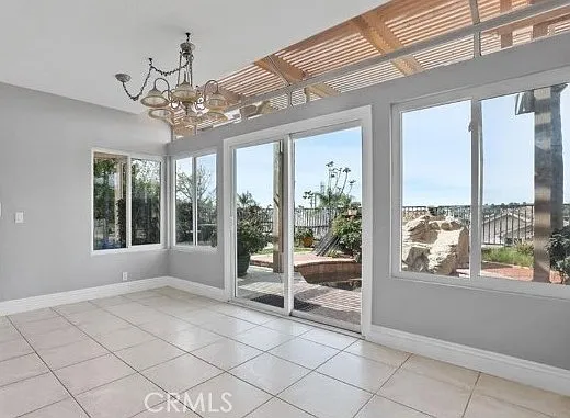 4 bed, 4.5 bath, 3520 sqft, $8,200 — Photo 4