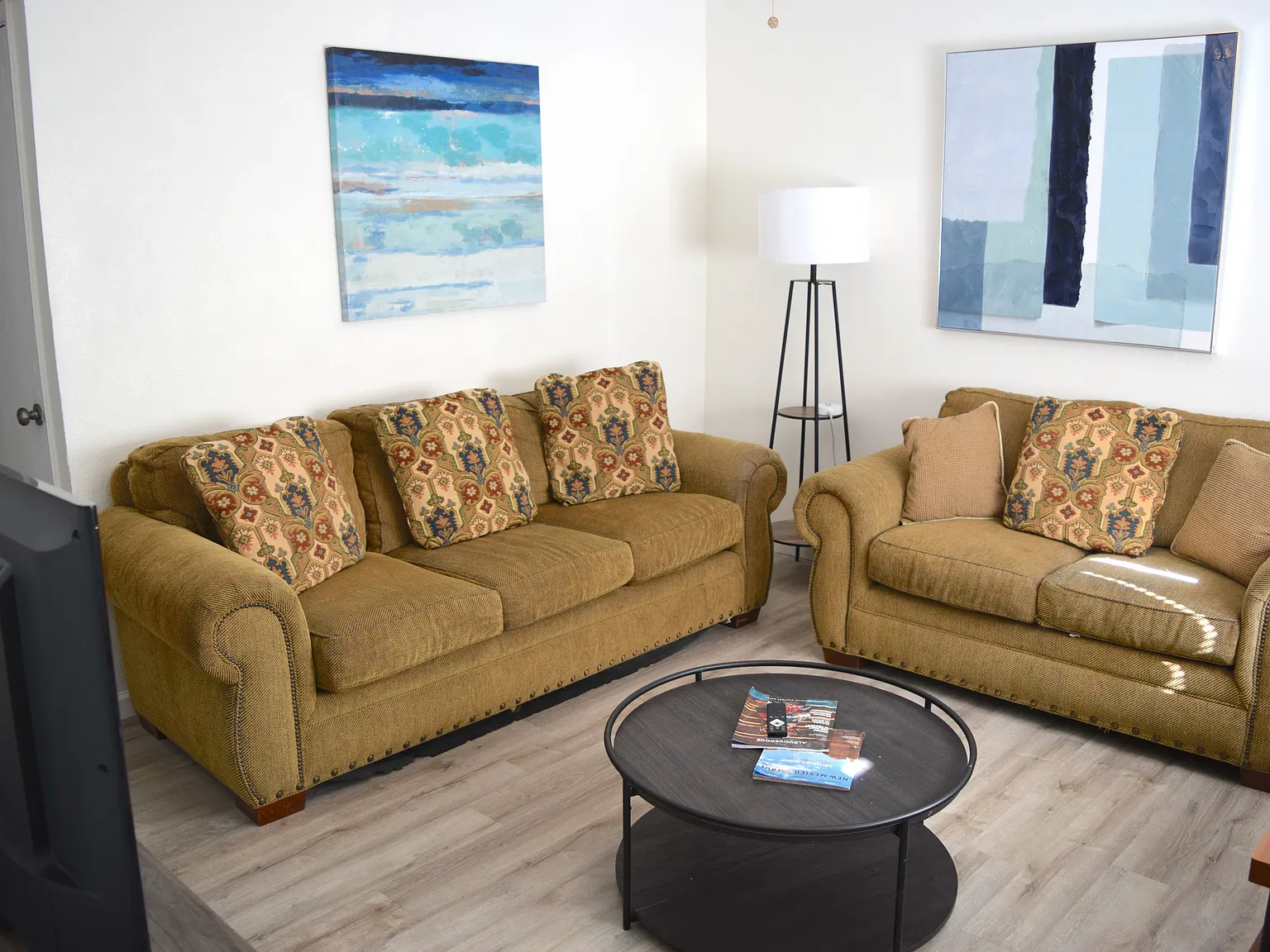 1800 Buena Vista Dr SE — Photo 2