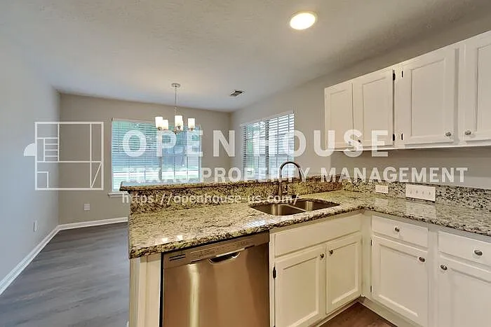 64 Hickory Oak Dr — Photo 5