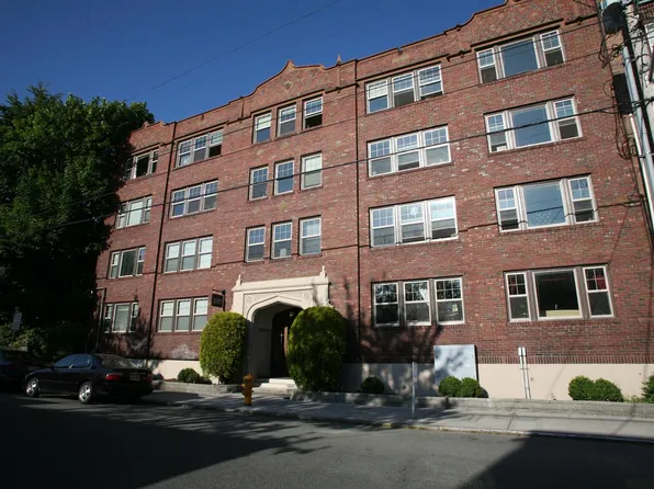 The Blackstone Apartments, 222 Summit Ave E #204, Seattle, WA 98102