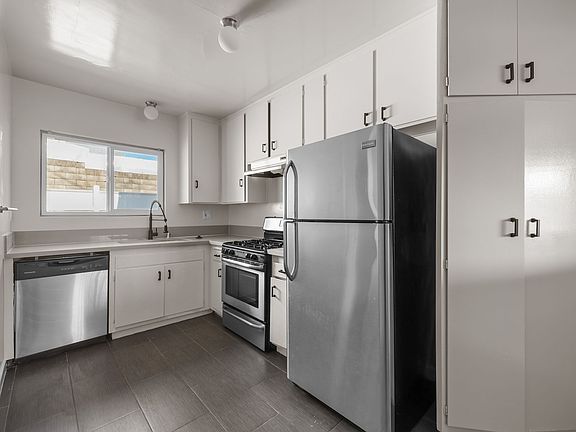 2nd image of 4958 N Maywood Ave #1A
