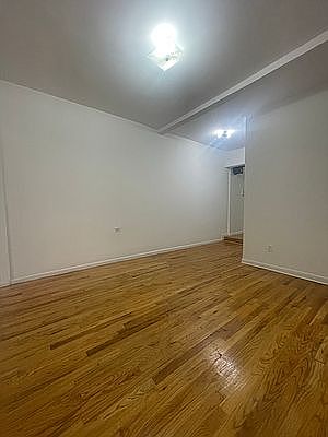 3rd image of 416 W 56th St APT 10