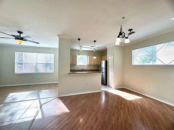 4th image of 1727 Shadow View Cir