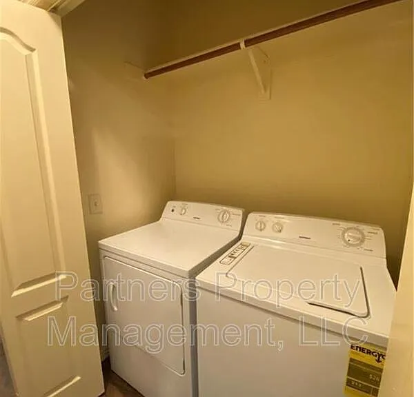 2673 N Miranda Ave #4 — Photo 12