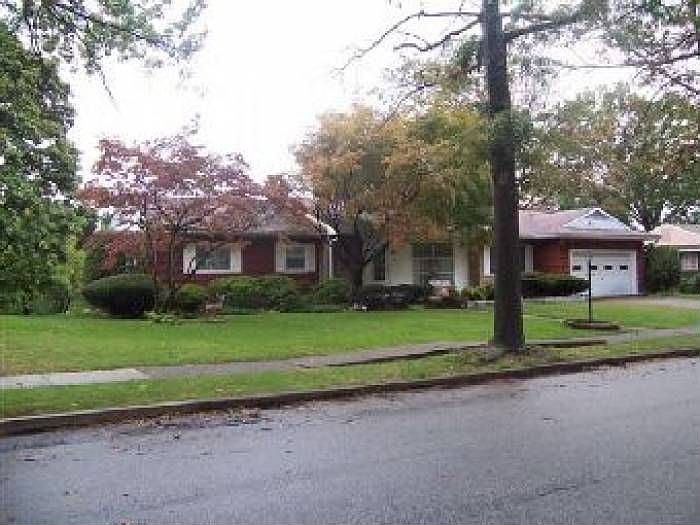2nd image of 1038 Feist Ave