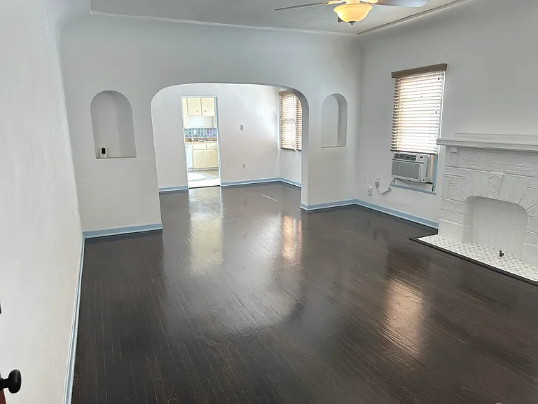 6138 1/2 Saturn St — Photo 6