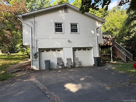 3rd image of 6 Bell Court