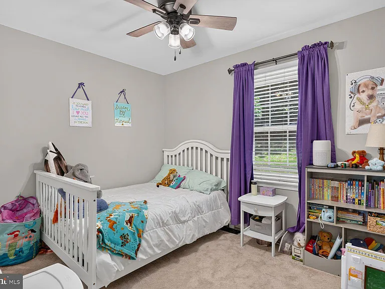 7331 Rolling Oak Ln — Photo 16