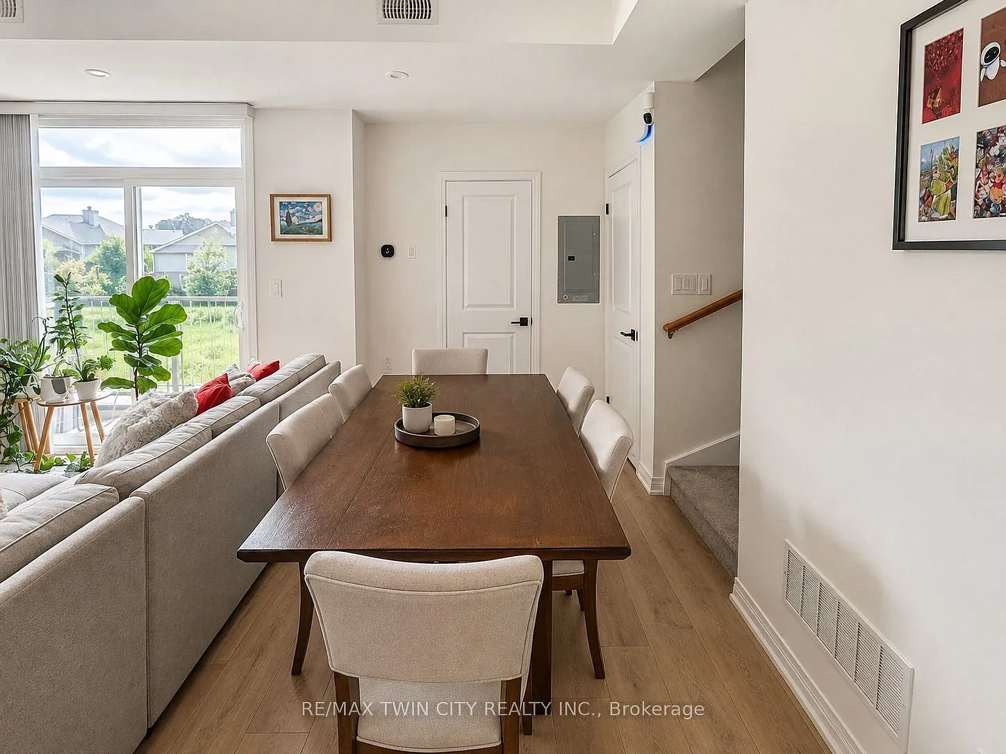 2 bed, $2,550 — Photo 3