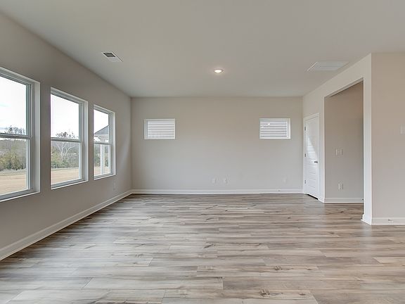 Welcome to 124 Longleaf Lane.