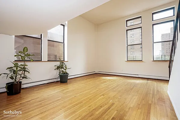 Sold by Sotheby's International Realty | media 13