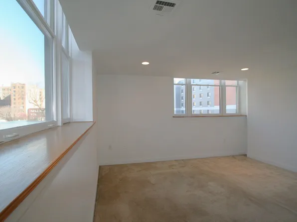 769 Montgomery Street image 13 of 26