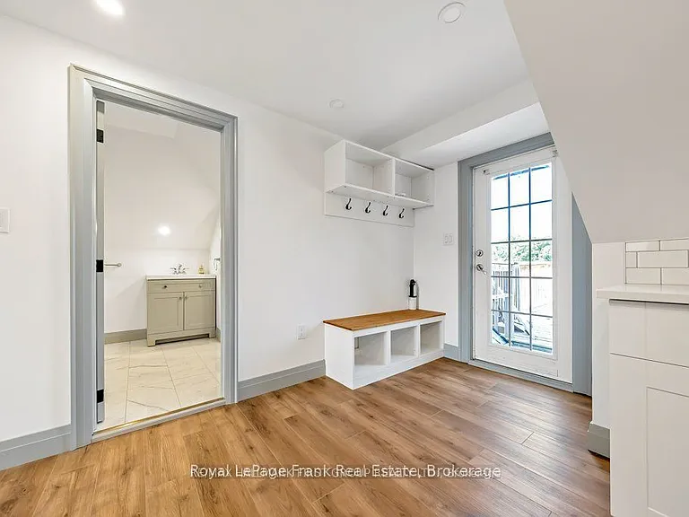 622 Simcoe St N #3 — Photo 1