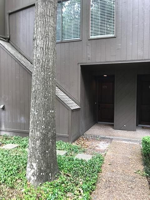 1st image of 171 Litchfield Ln