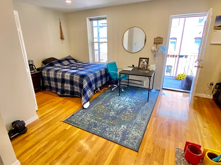 57 Clarendon St #6 — Photo 29
