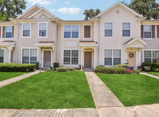 3566 Twisted Tree Ln, Jacksonville, FL 32216