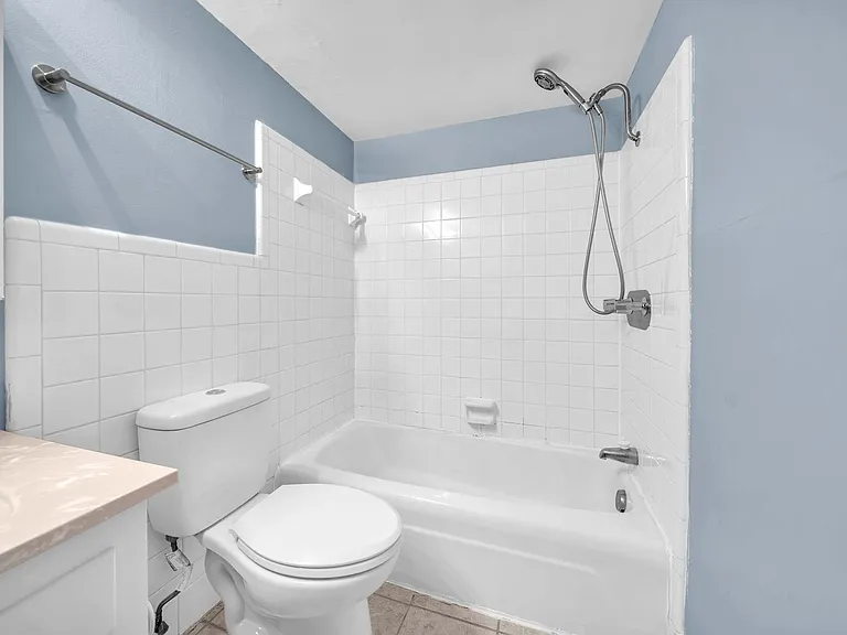 2100 W Beach Dr #A101 — Photo 19
