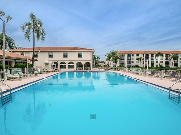 3rd image of 19029 Us Highway 19 N APT 13B