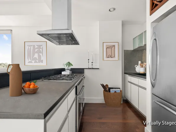 44-27 Purves Street image 2 of 10