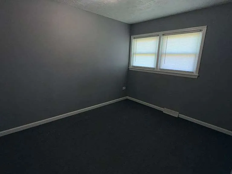1913 Radcliffe Ct — Photo 10