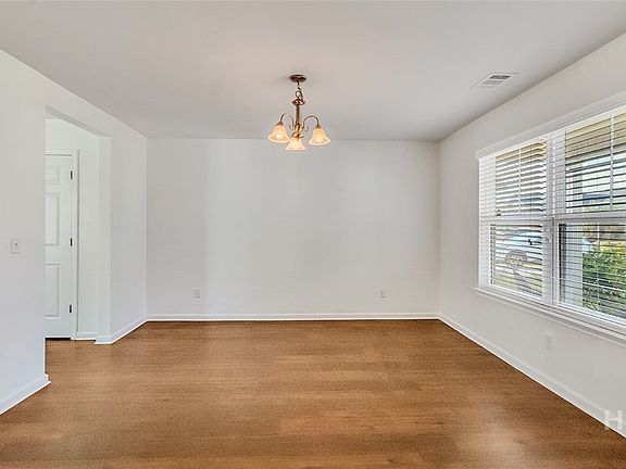 5th image of 40 Burnt Oak Road