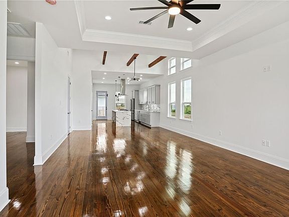 5th image of 2324 Aycock St