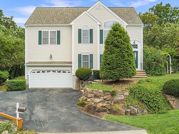 2nd image of 208 Falls Blvd
