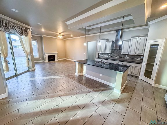 2nd image of 2023 E Tanglewood Ave
