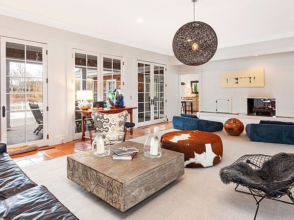 2nd image of 8 Barker Ln