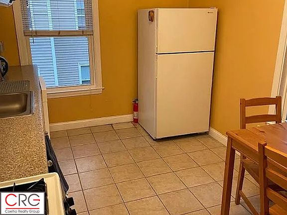 3rd image of 6 Pearl St #2