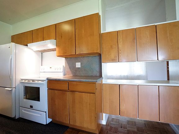 5th image of 4626 Newcome Dr