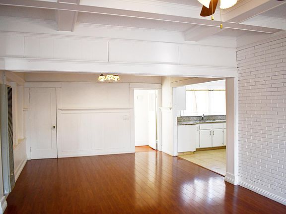 5th image of 1126 Logan St