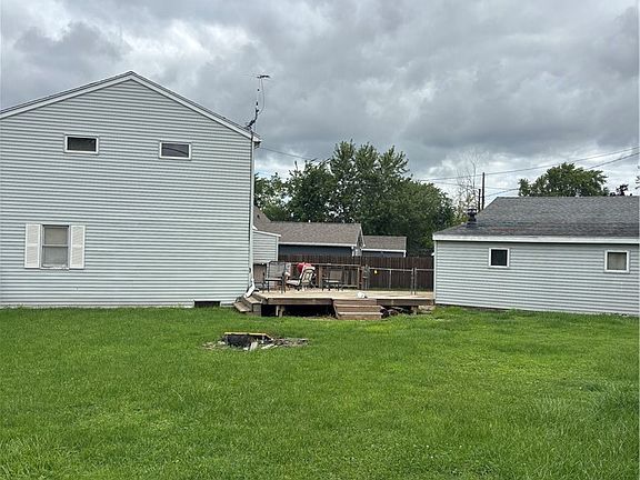3rd image of 83 Elm Rd