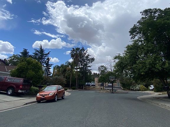 3rd image of 4503 Goldcrest Ct