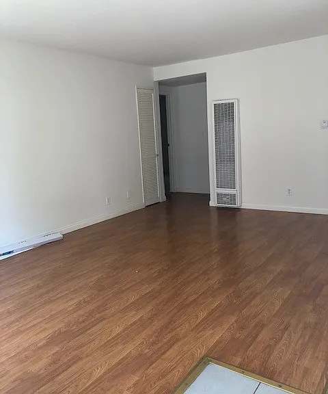 4505-4509 Maplewood Ave — Photo 8