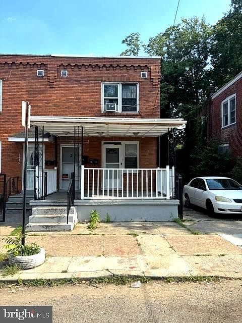 1st image of 1268 Chase St