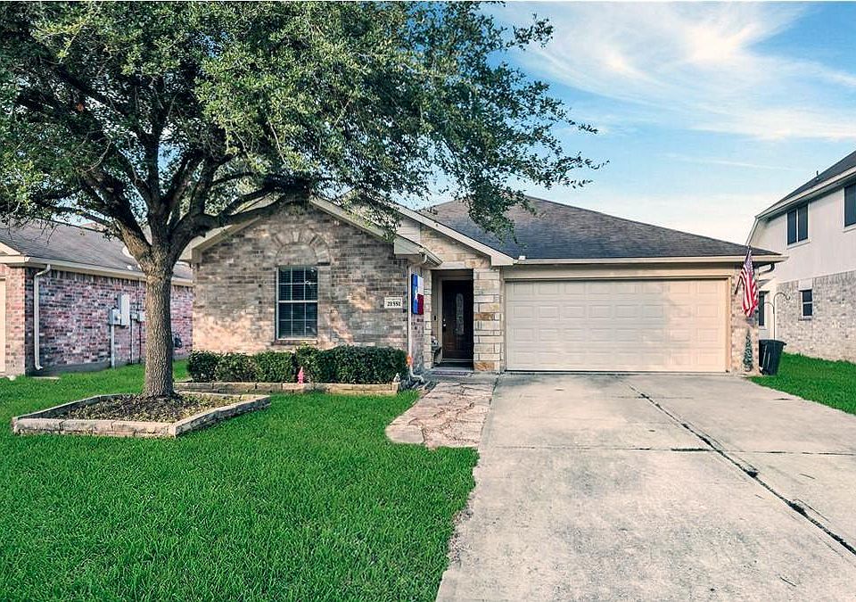 1st image of 21551 Forest Colony Dr