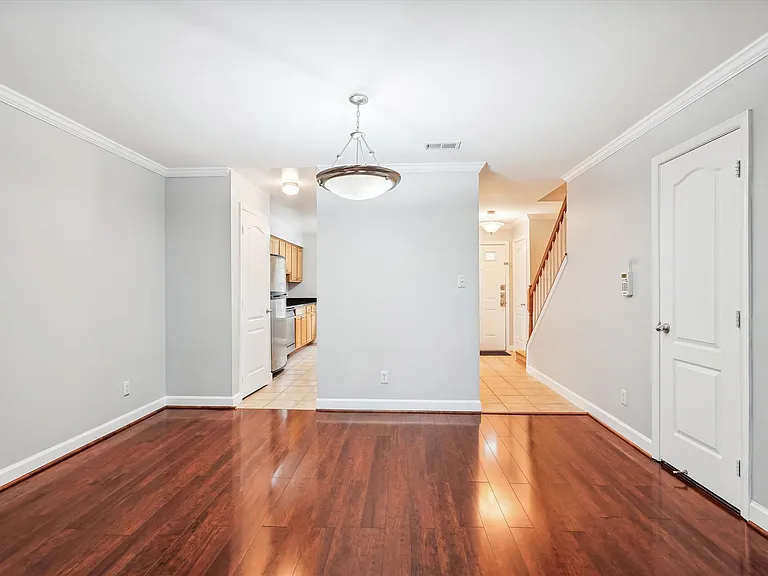 3810 Chesterwood Dr #3810 — Photo 8