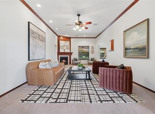 709 S Greengate Dr, Yukon, OK 73099