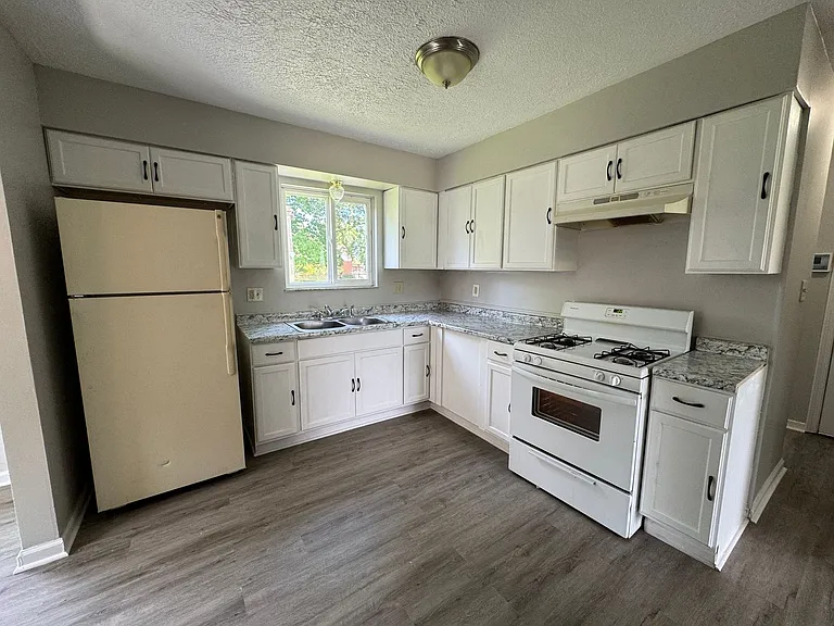 9634 Meadowlark Dr — Photo 9