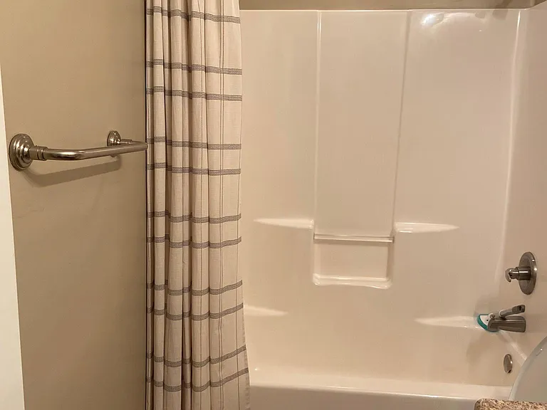 128 Aubry Ct — Photo 5
