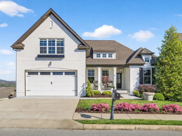 2340 Coppergate Way, Thompsons Station, TN 37179