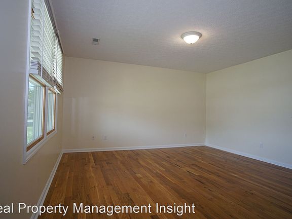 2nd image of 485 Pickett St #A