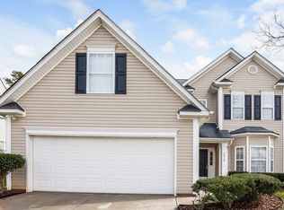 2910 Oakdale Pasture Dr, Charlotte, NC 28216