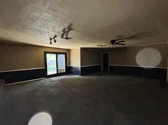 2nd image of 102 NE 5th St