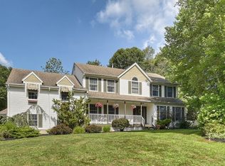 1 Lola Ct, Oak Ridge, NJ 07438