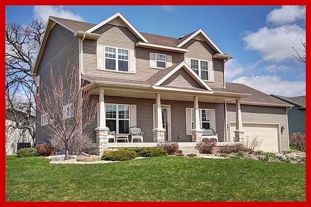 1st image of 903 Badger Dr
