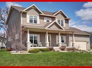 903 Badger Dr, Lake Mills, WI 53551