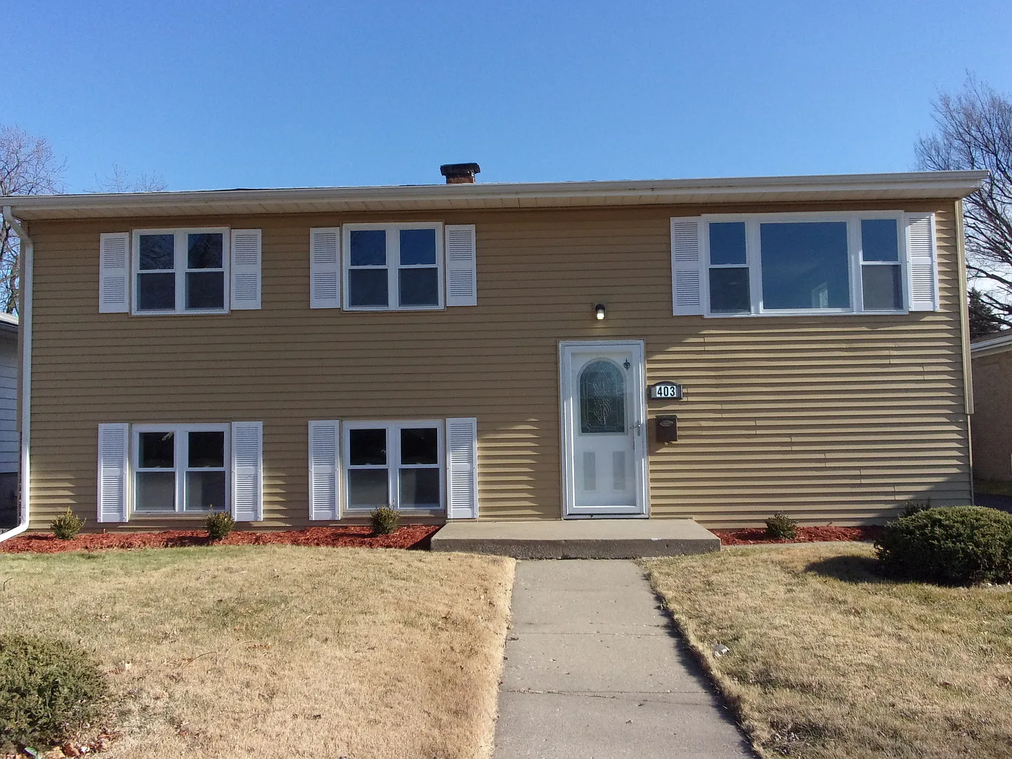 403 Chappel Ave photo 1