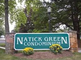 6 Post Oak Ln APT 7, Natick, MA 01760